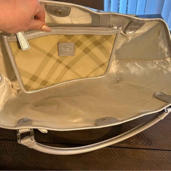 💎BURBERRY Transparent Nova Check Large Tote Bag💎 - Picture 8 of 16
